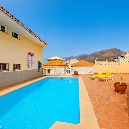 Be Six Playa La Arena