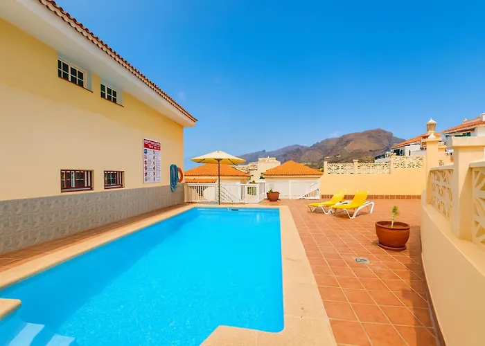 Be Six Playa La Arena